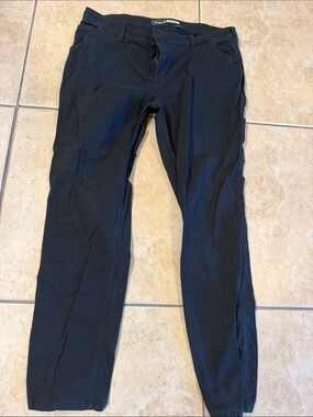 Women’s Carhartt Black Relaxed-Fit Pants - 16 long